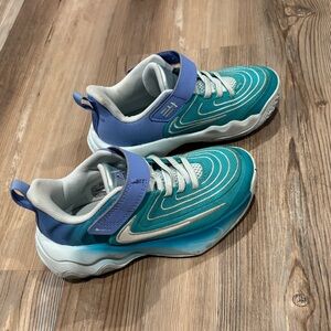 Nike Kids Giannis Immortality 4 Basketball Shoe for Little Kids